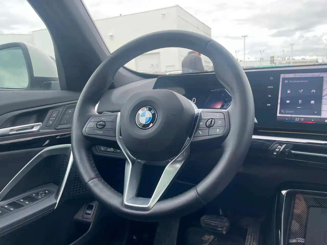 BMW X1 снимка BMW X1