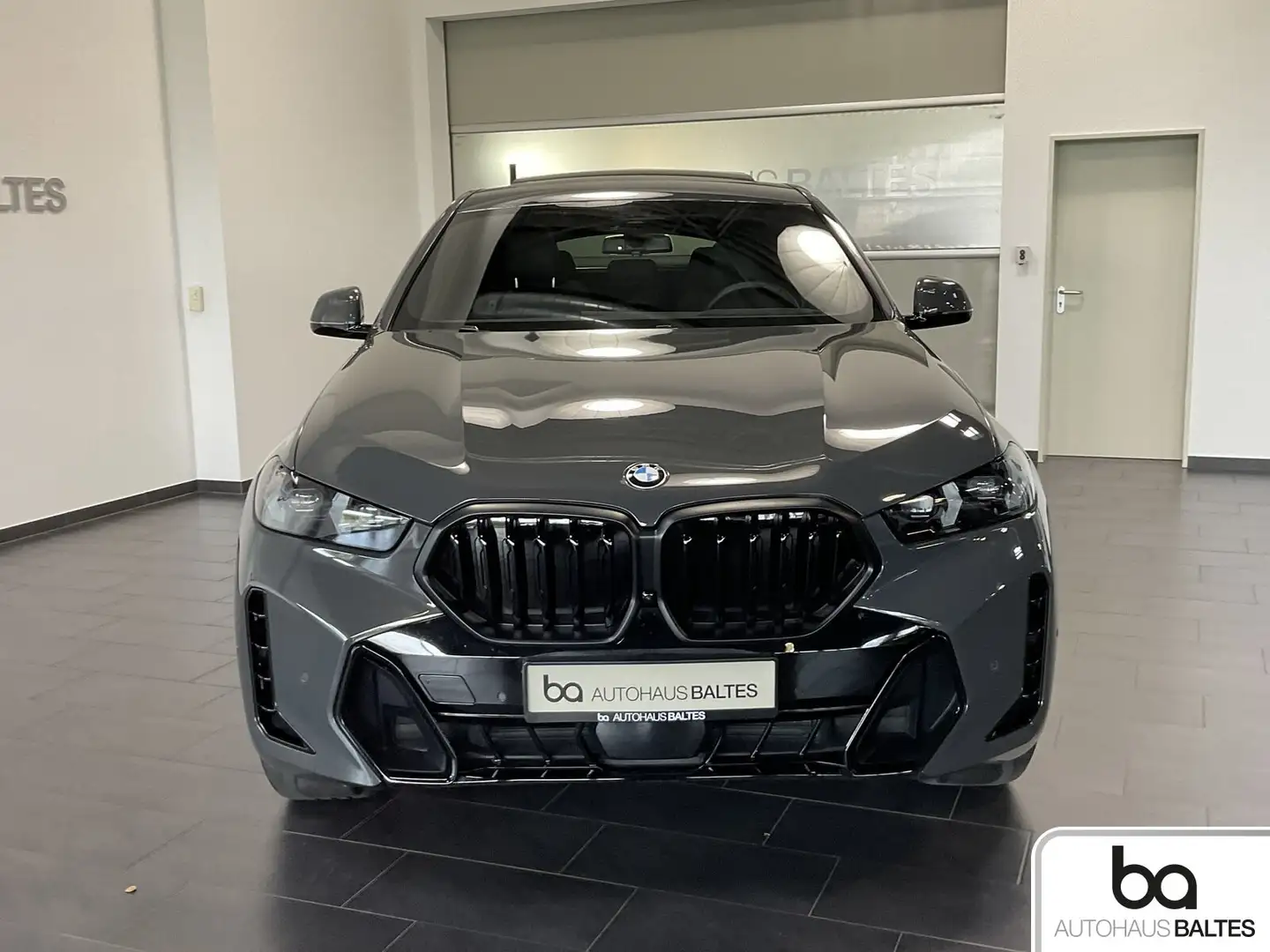 BMW X6 X6 xDrive 30d M Sport 22/Pano/HK/DrivPro/Luft/AHK Grau - 2