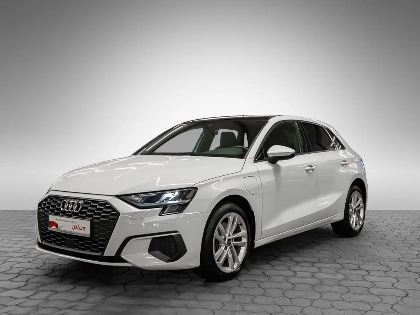 Audi A3 40 TFSI e S line Pano virtC FOD-ACC Weiß - 2