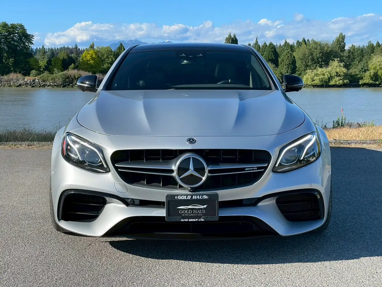 Mercedes-Benz E-Class fotografie Mercedes-Benz E-Class