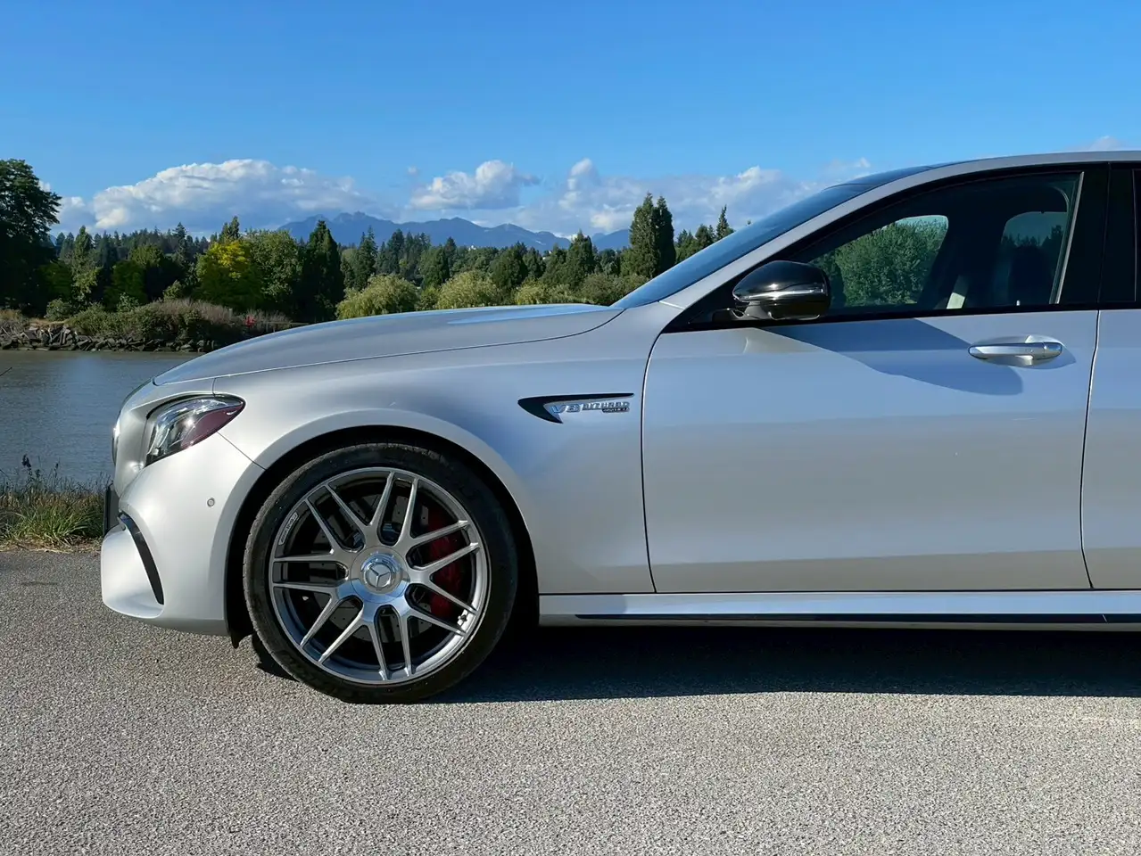 Mercedes-Benz E-Class fotografie Mercedes-Benz E-Class