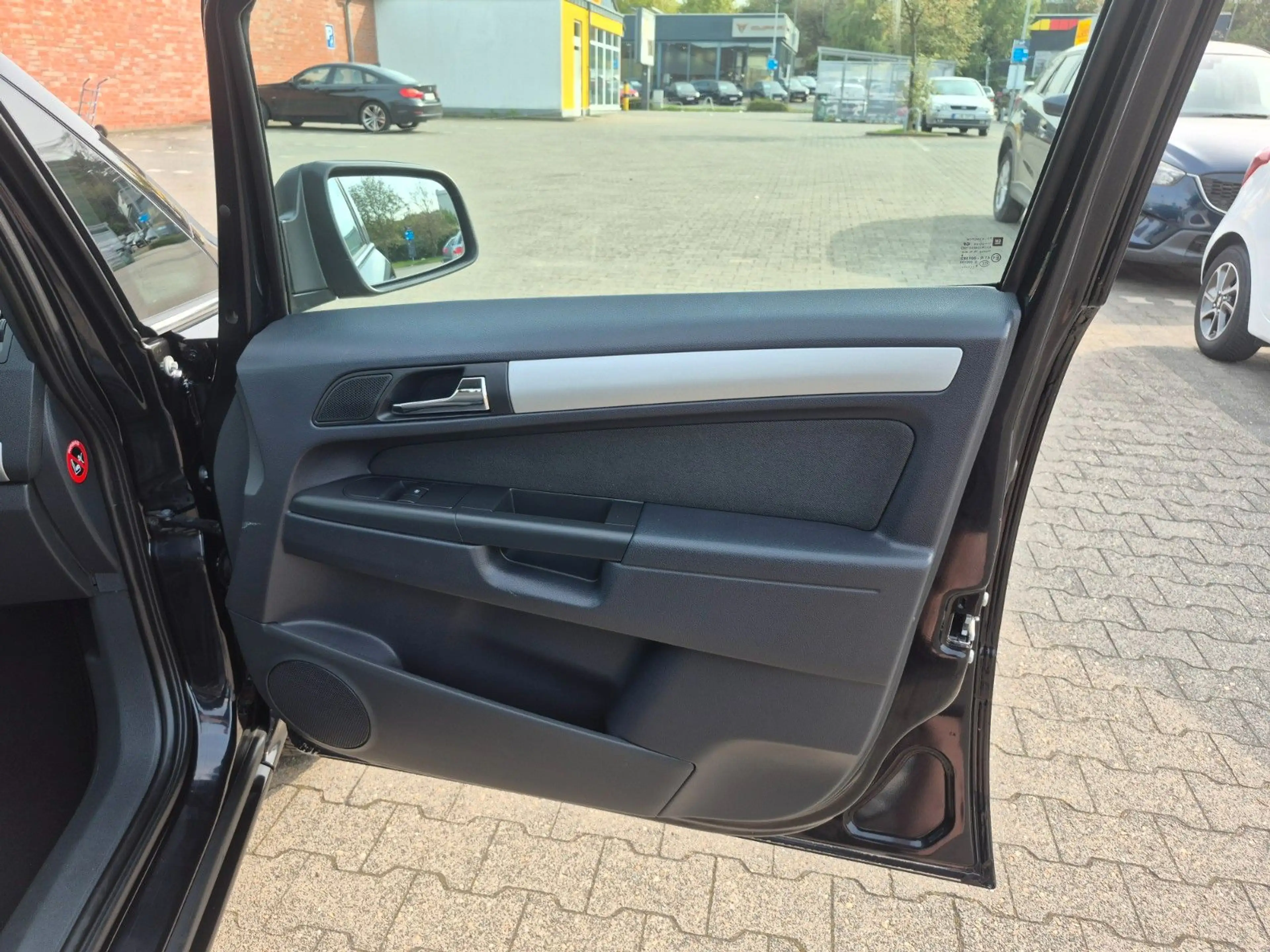 Opel Zafira B Edition Klima AHK Garantie 7 Sitzer — photo 12