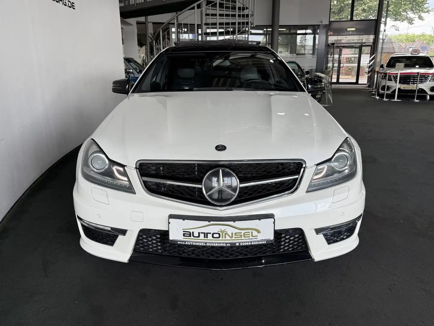 Mercedes-Benz C 63 AMG V8 Coupe ACC Pano Deutsch H&K Memory Weiß - 2