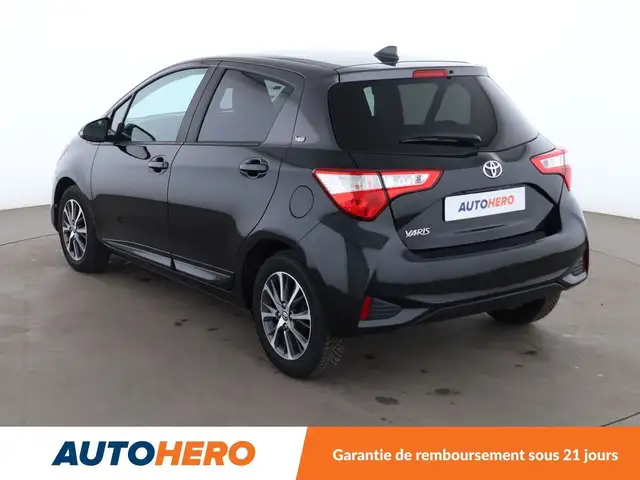 Toyota Yaris view 4