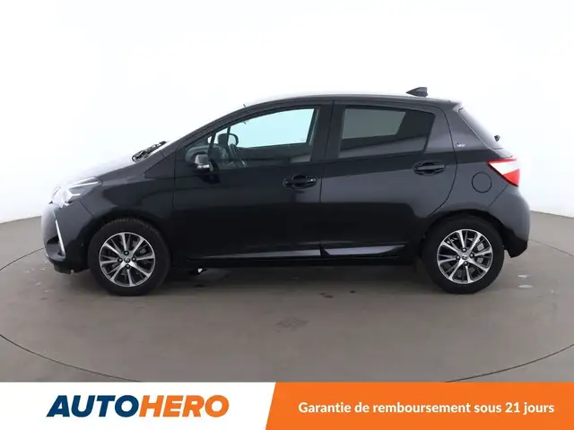Toyota Yaris view 3