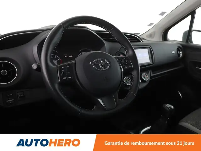 Toyota Yaris view 11
