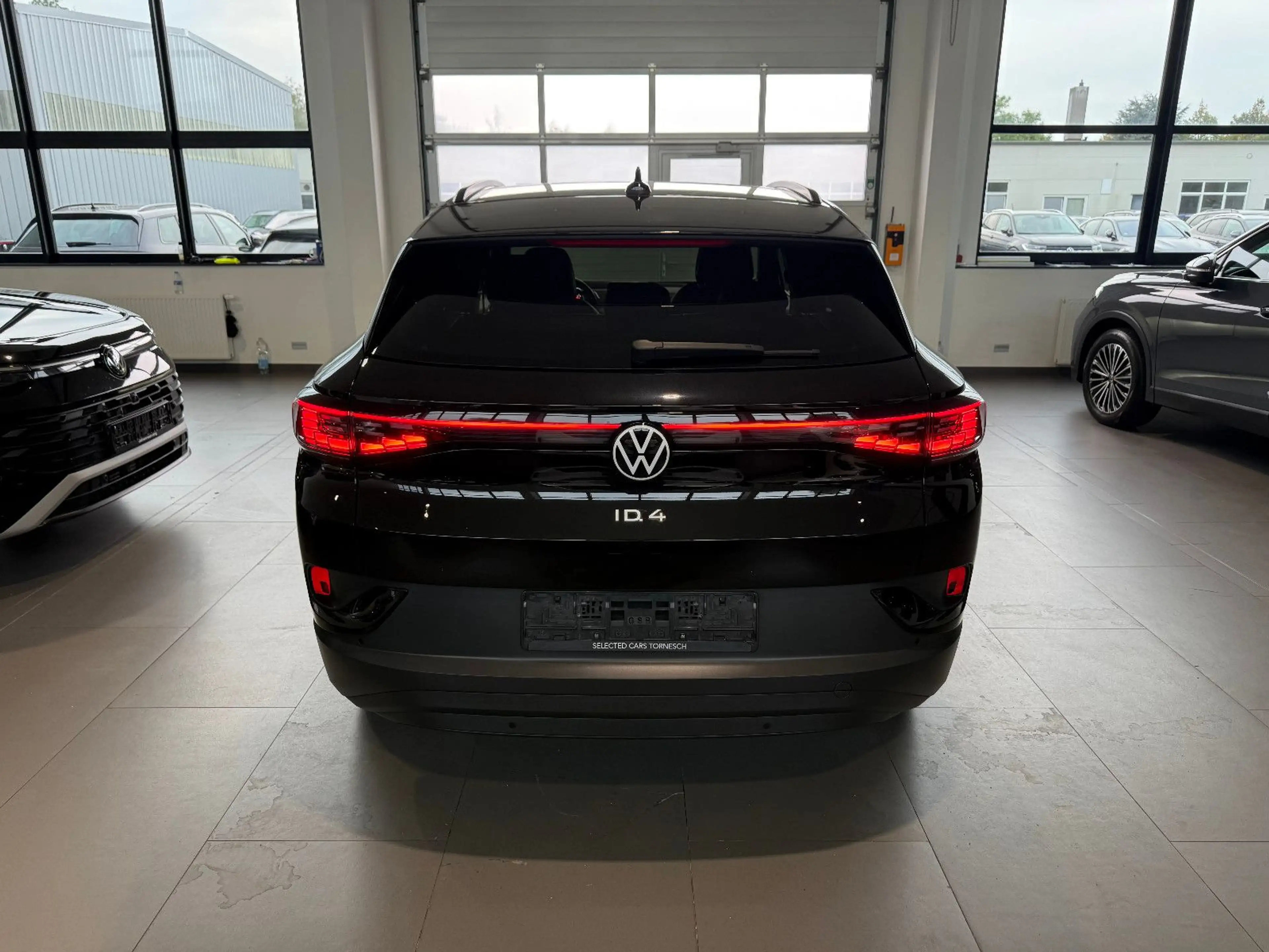 Volkswagen ID.4 Pro Performance 150 kW HUD/MATRIX/KAM/AHK — photo 5