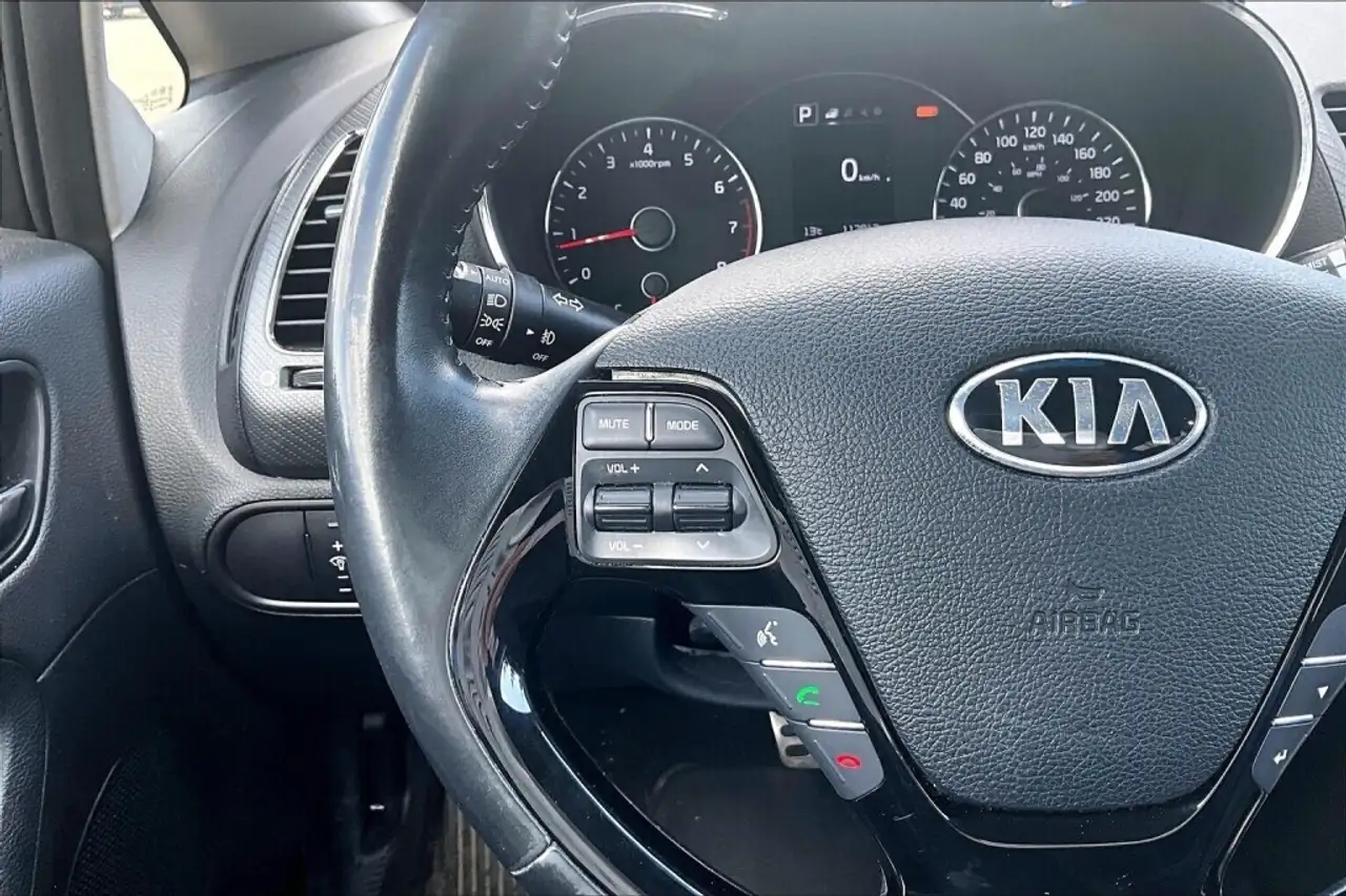 Kia Forte fotografie Kia Forte