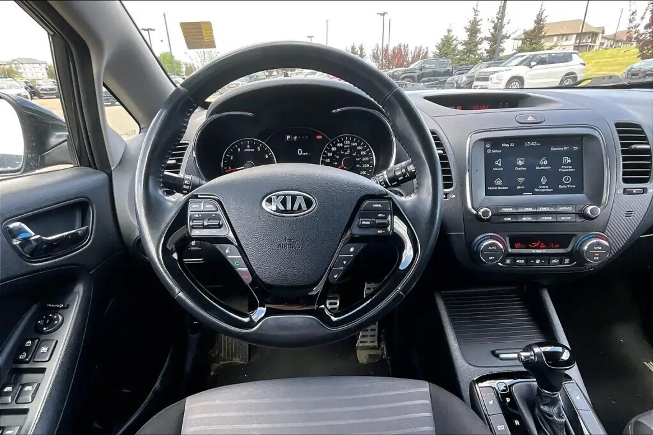 Kia Forte fotografie Kia Forte