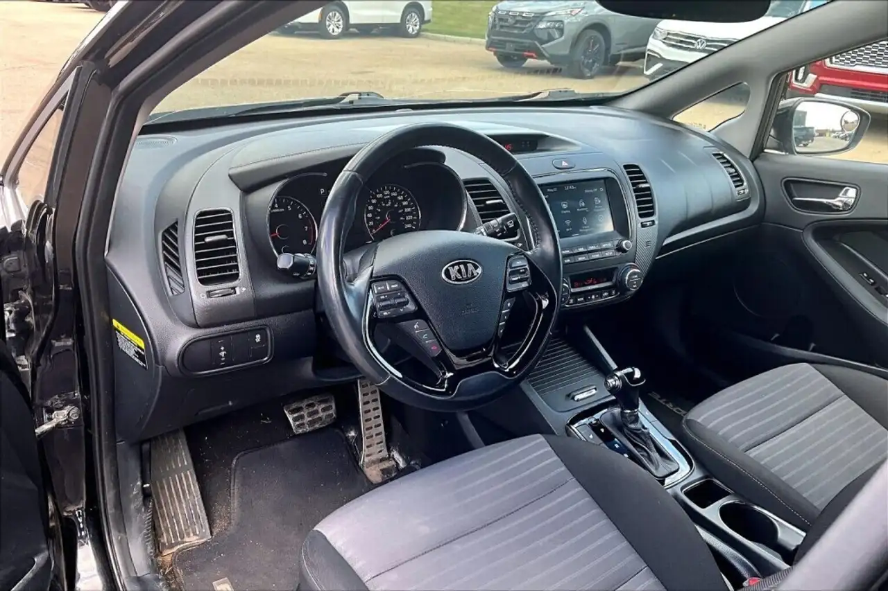 Kia Forte fotografie Kia Forte