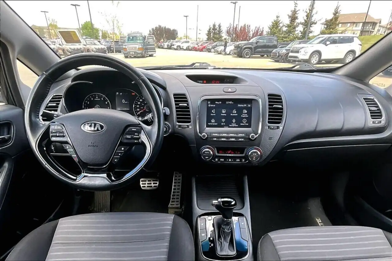 Kia Forte fotografie Kia Forte