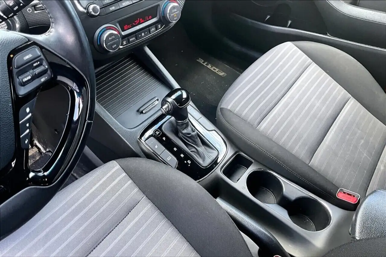 Kia Forte fotografie Kia Forte