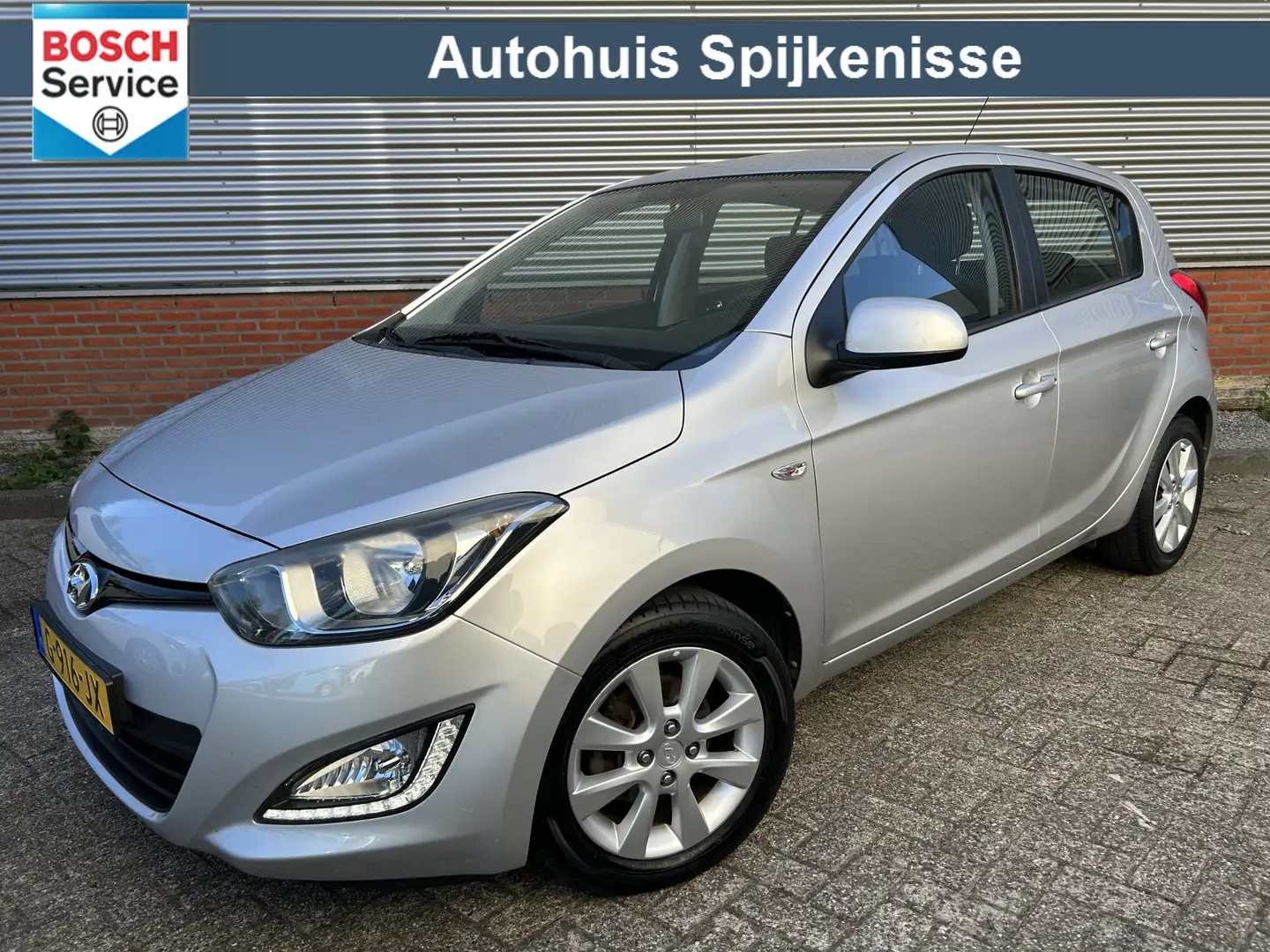 Hyundai i20 1.2i Business Edition | Parkeer Sensoren | Airco | Grijs - 1