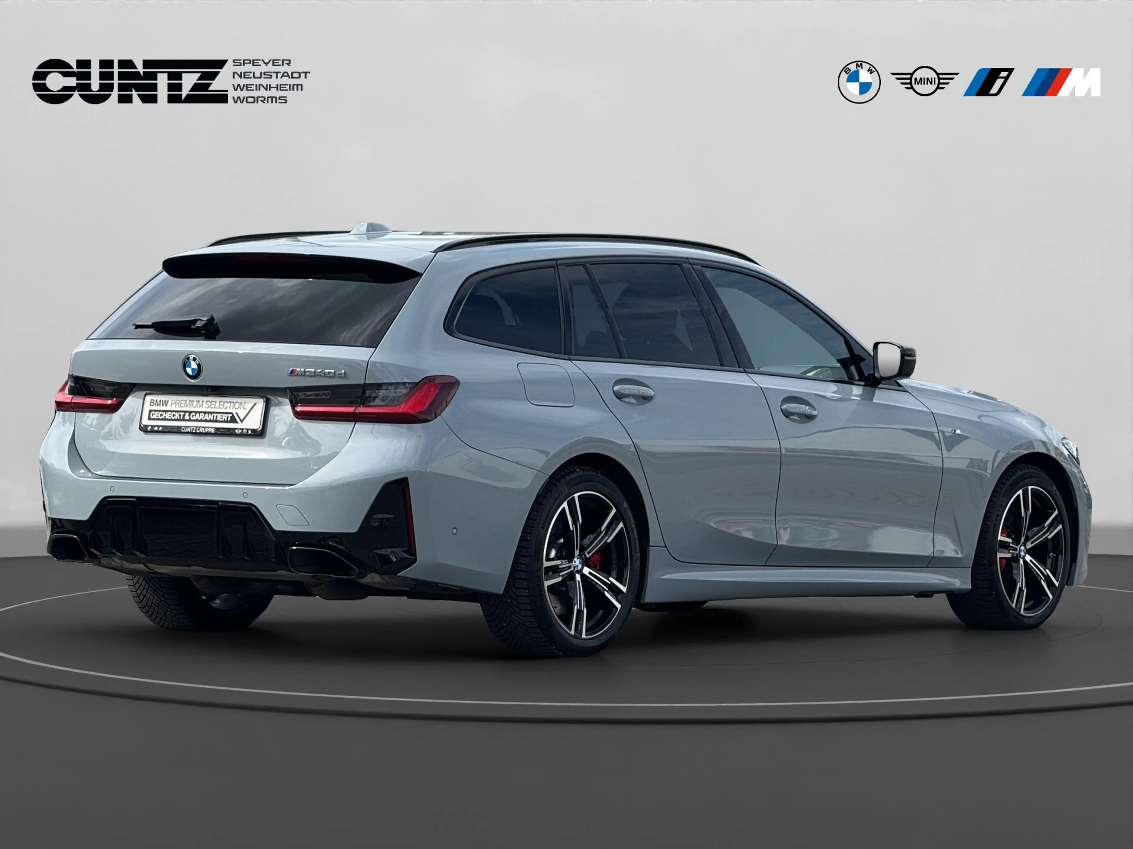 BMW 340 M340d xDrive Touring M Paket Pro Panorama Harman/K — photo 6