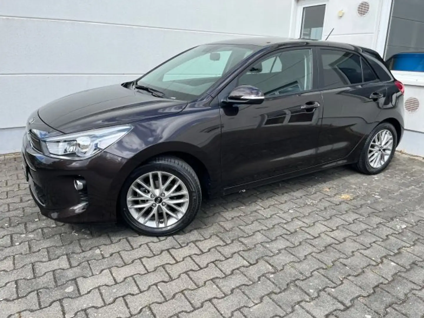 Kia Rio 1.2 Dream-Team Edition Brun - 2