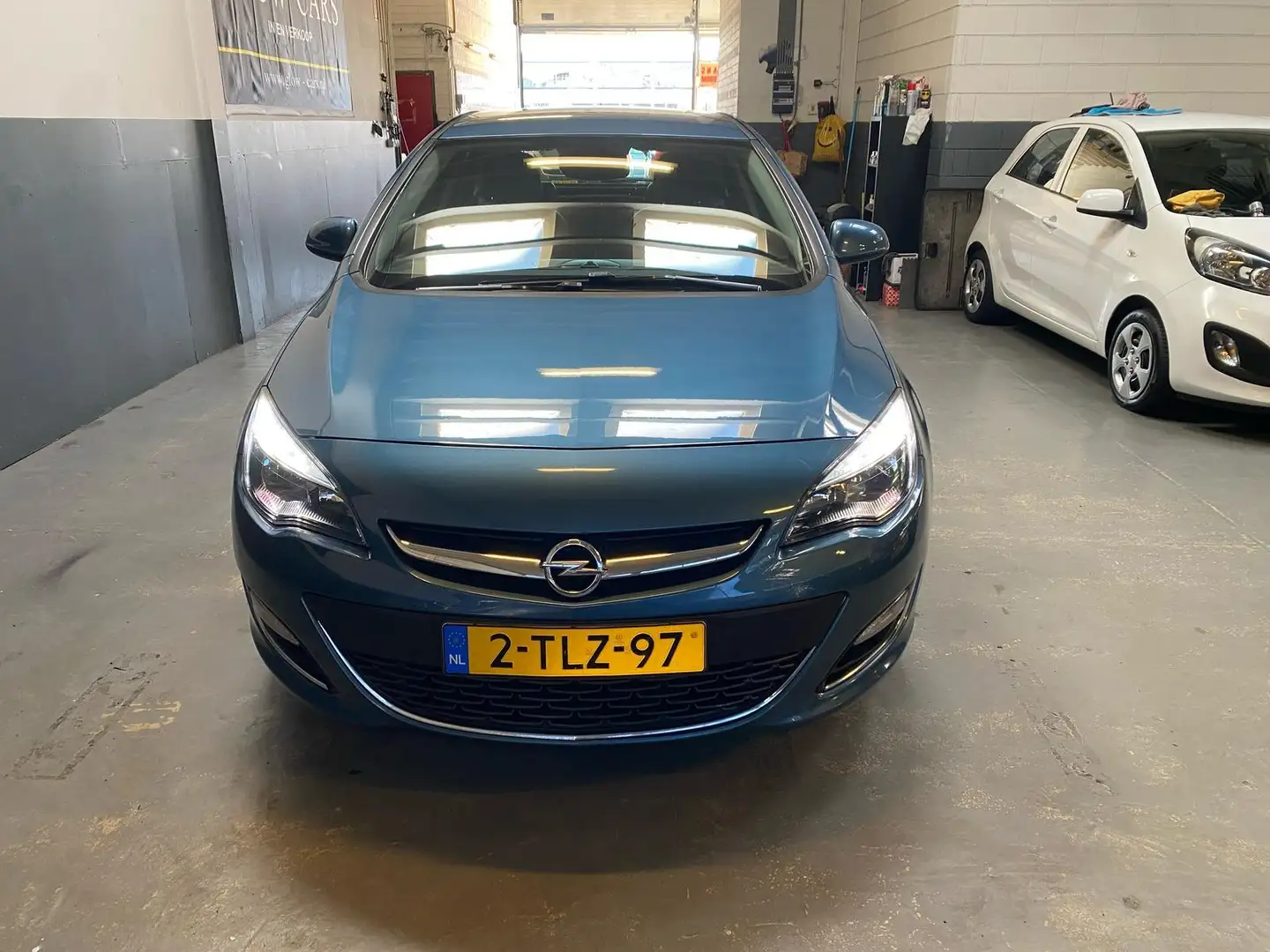 Opel Astra 1.4 Turbo Cosmo | AIRCO| CRUISE | CAMERA | TREKHAA Blauw - 2