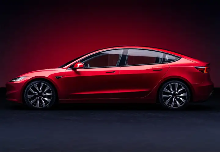 Tesla Model 3 2023, foto 16