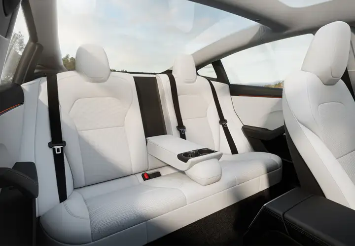 Tesla Model 3 2023, foto 6