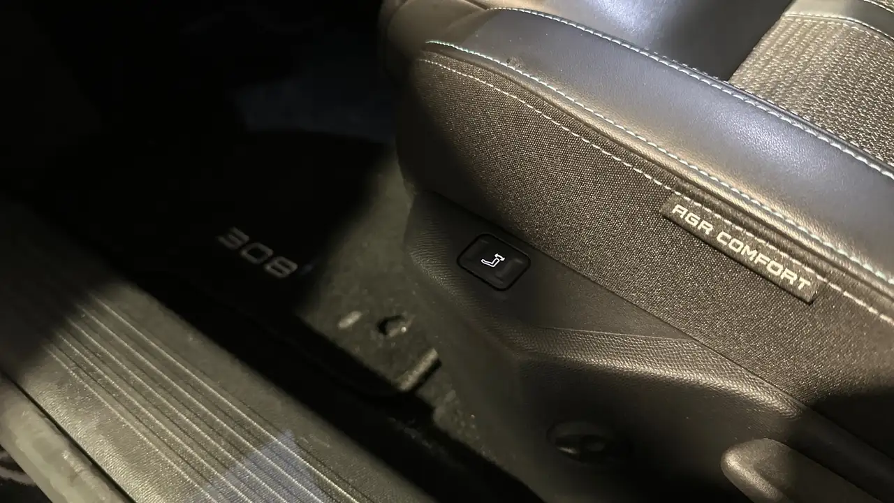 Peugeot 308 308 — photo 12