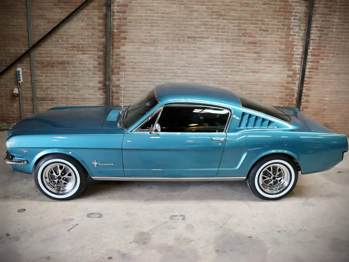 Ford Mustang Fastback C-code restored to new! price reduction! Blauw - 2