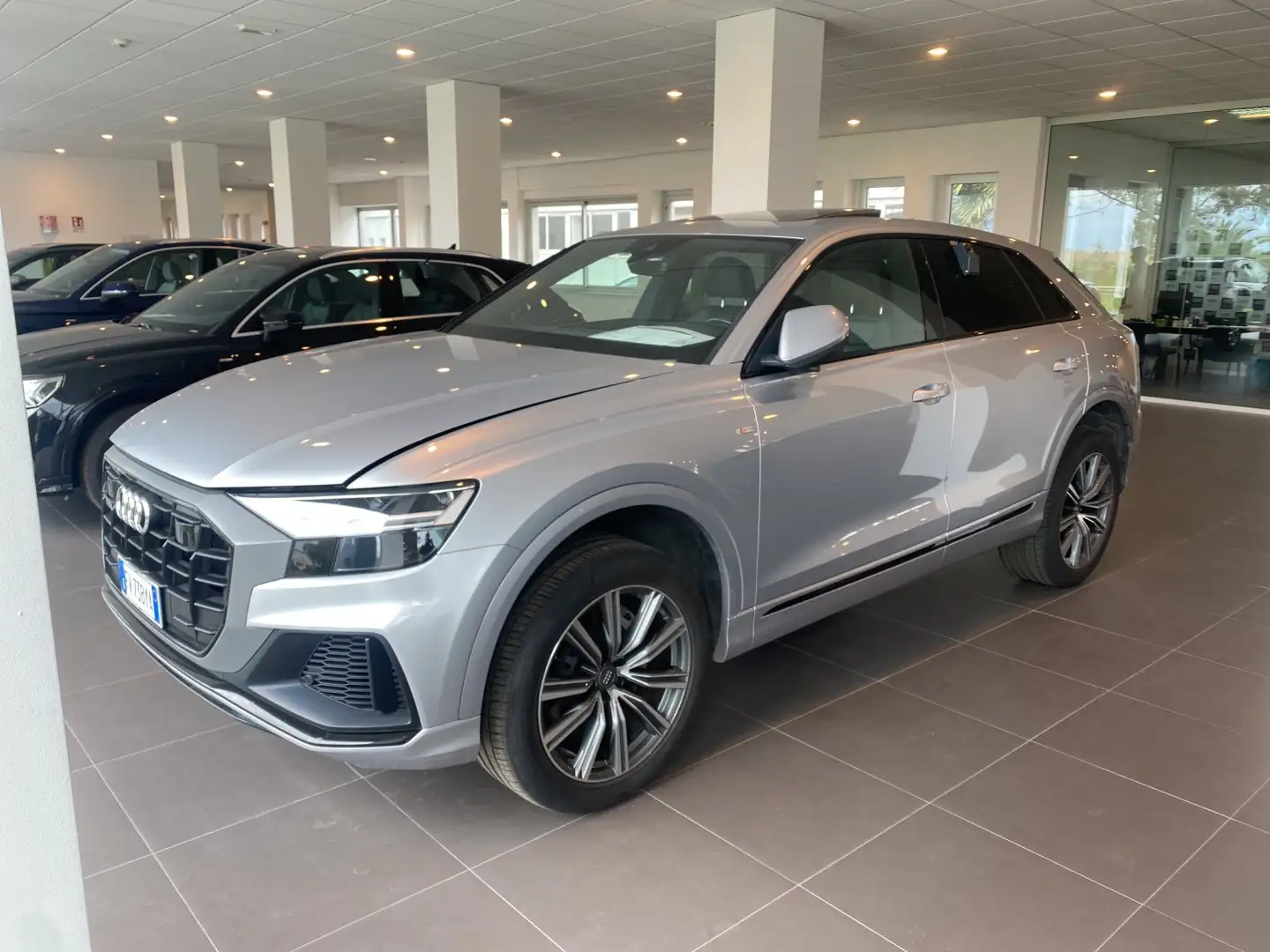 Audi Q8 50 TDI QUATTRO TIPTRONIC Zilver - 1
