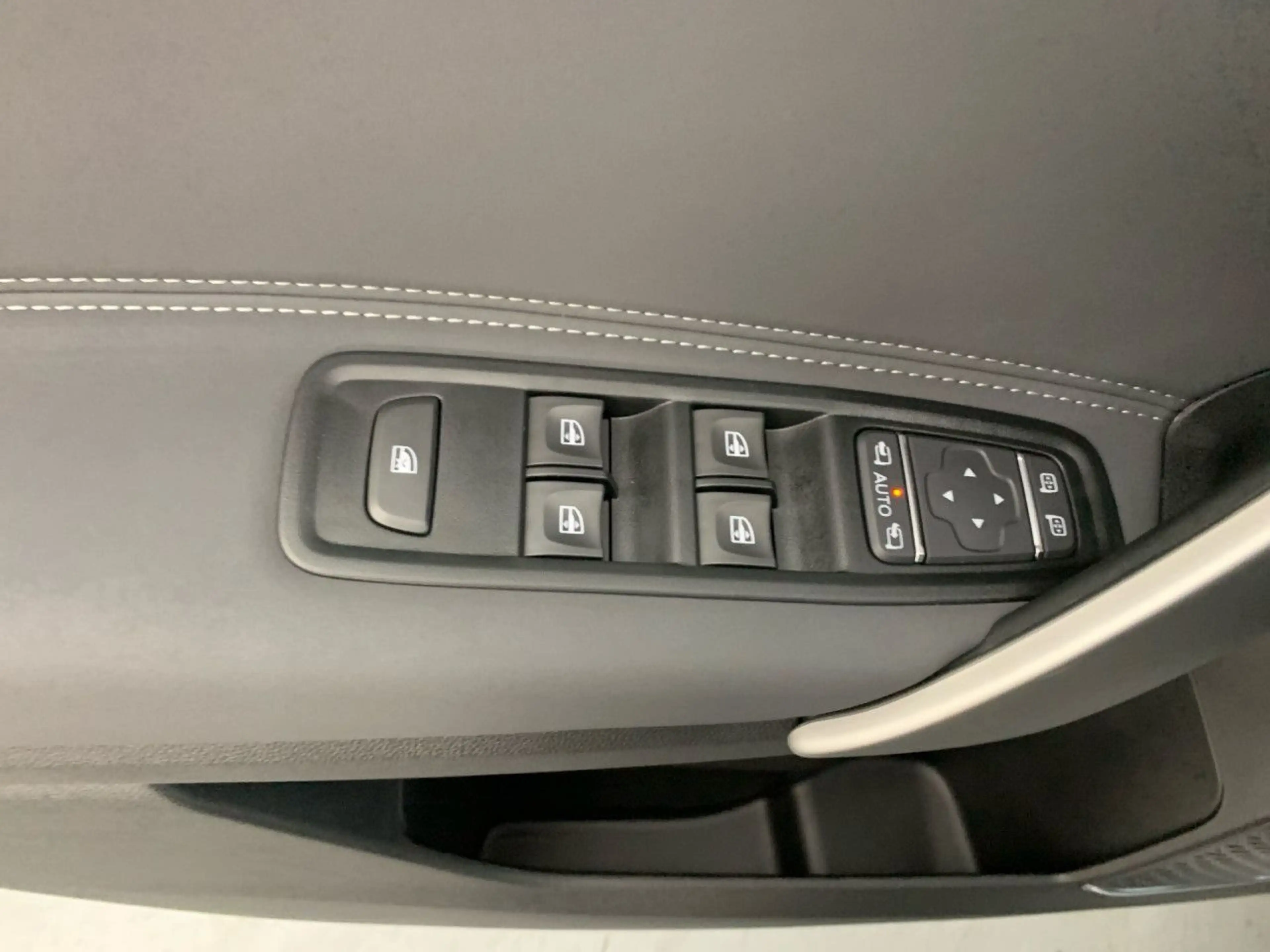 Mercedes-Benz T-Class T 180 Lang LED AHK Keyl-GO Kamera Spurhalt-Ass PTS — photo 15