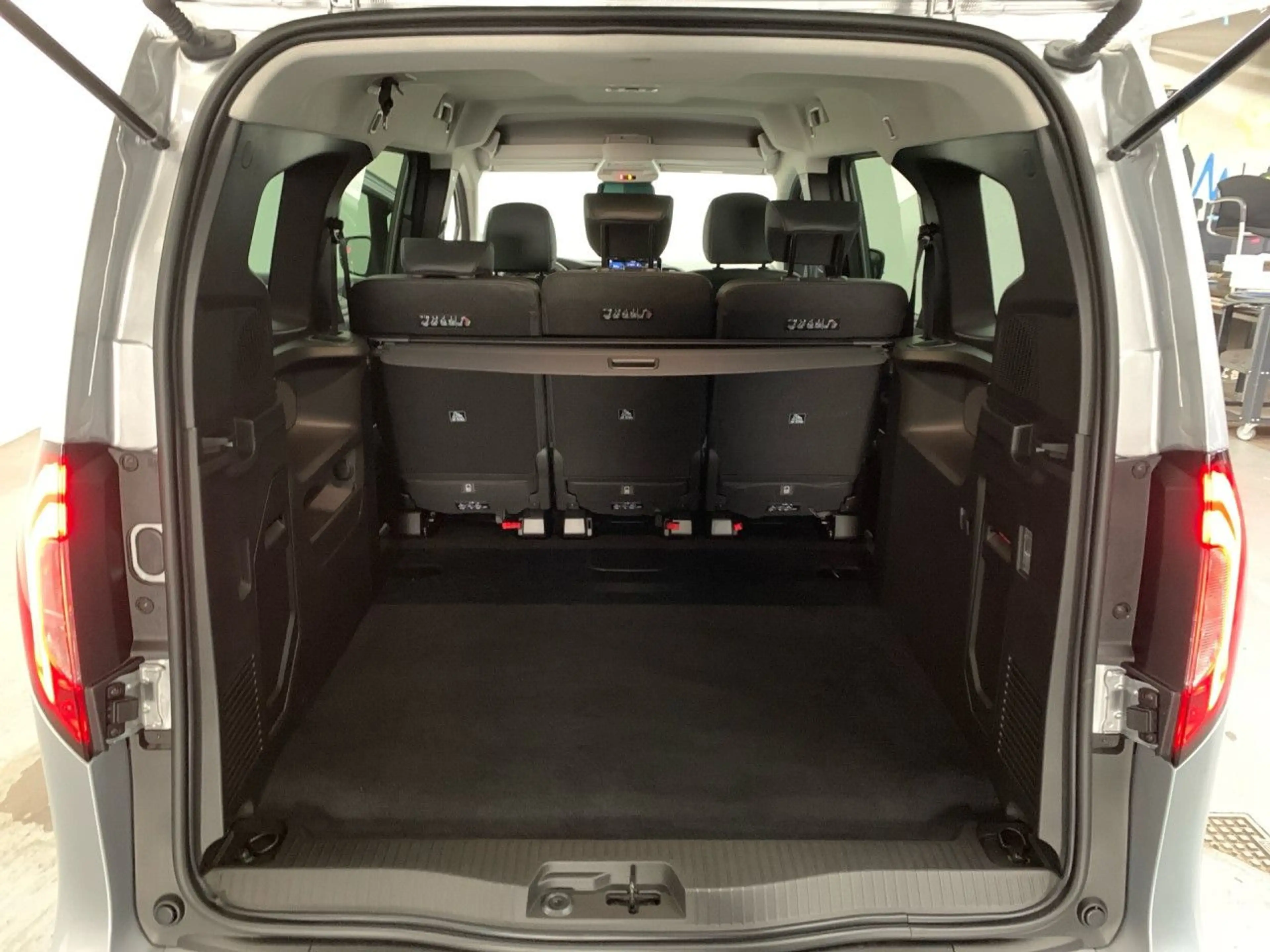 Mercedes-Benz T-Class T 180 Lang LED AHK Keyl-GO Kamera Spurhalt-Ass PTS — photo 13