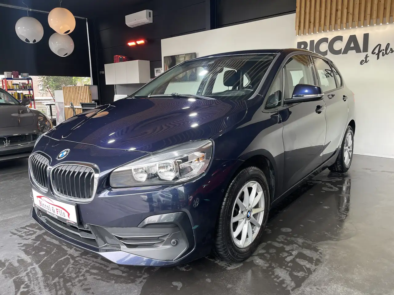 BMW 216