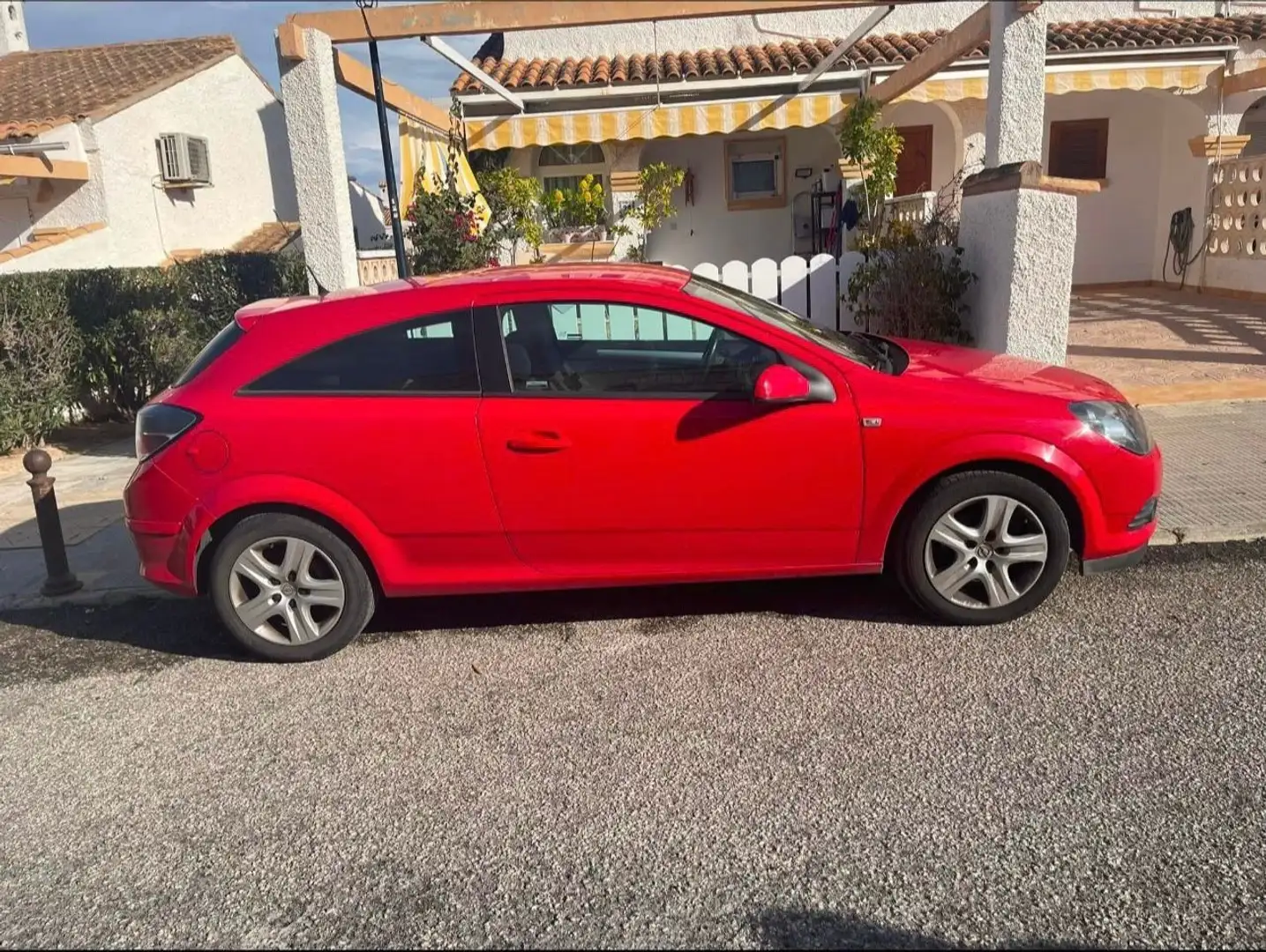 Opel Astra GTC 1.7 CDTi Sport FAP - 2