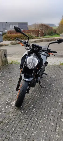 KTM 390 Duke - foto 3