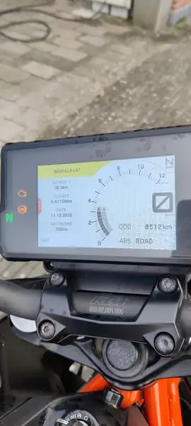 KTM 390 Duke - foto 4