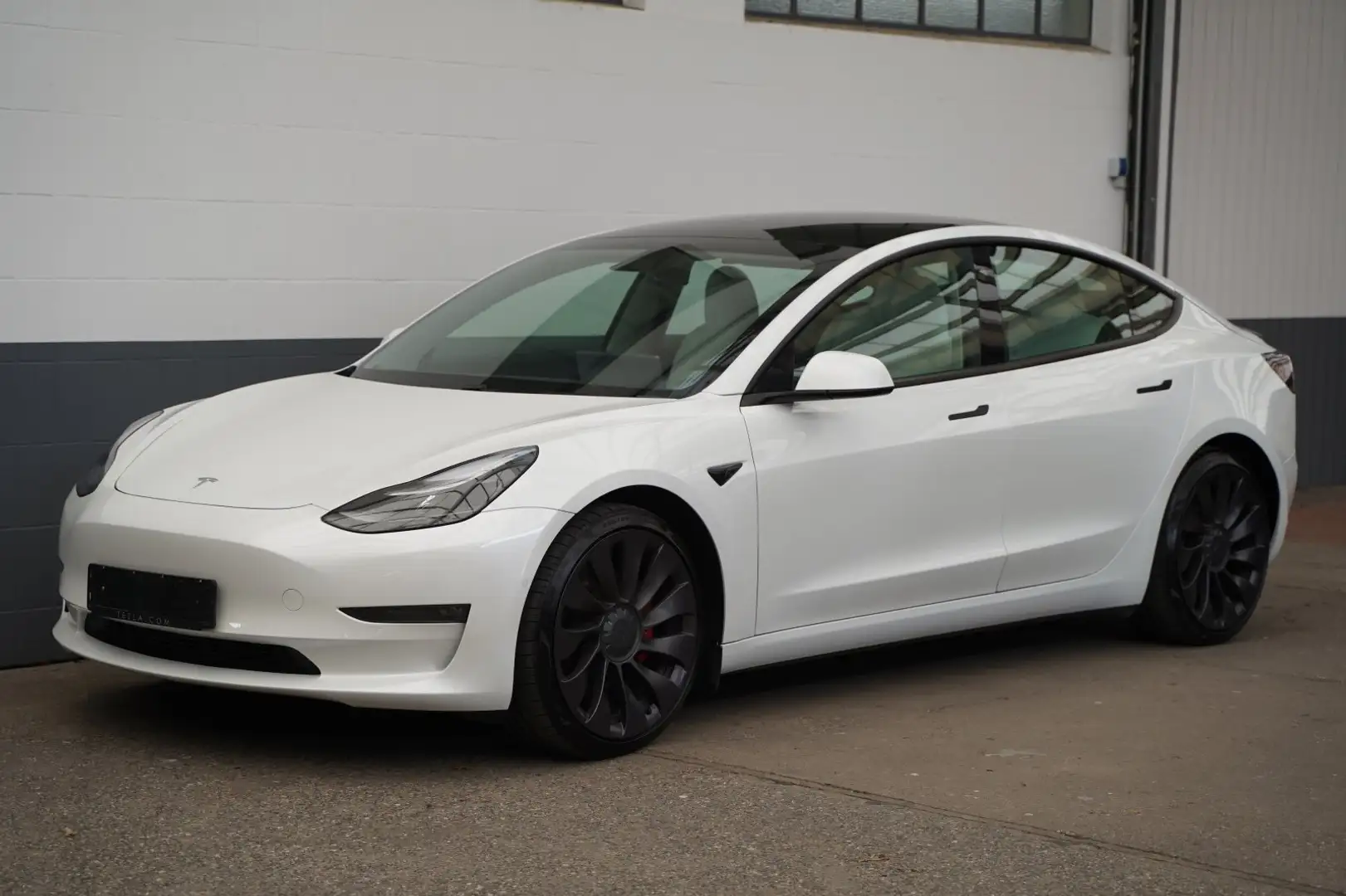 Tesla Model 3 Performance *innen weiß*Mwst. ausweisbar*82 kWh* Weiß - 1