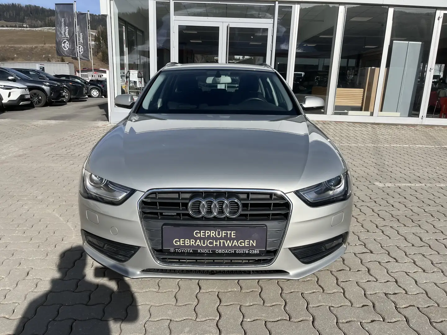 Audi A4 Avant Basis quattro - 2