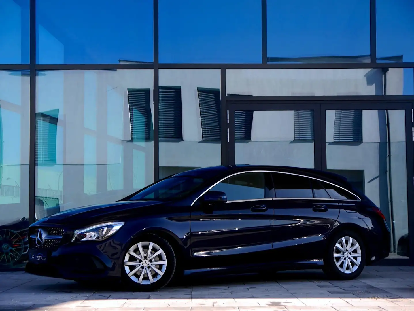 Mercedes-Benz Sonstige Aut. AMG-LINE Blau - 2