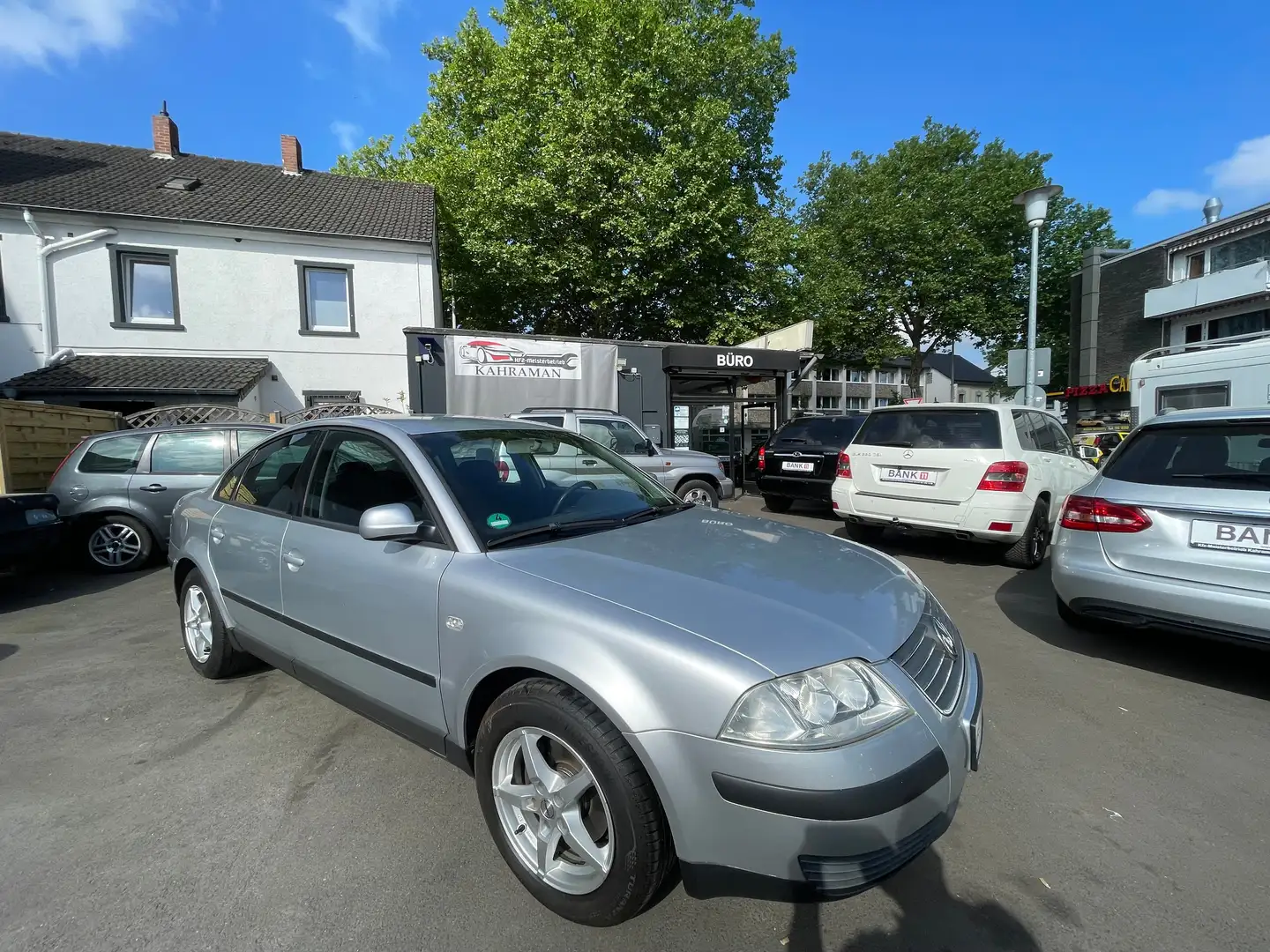 Volkswagen Passat *1,6I KLIMA+ALU* Silber - 2