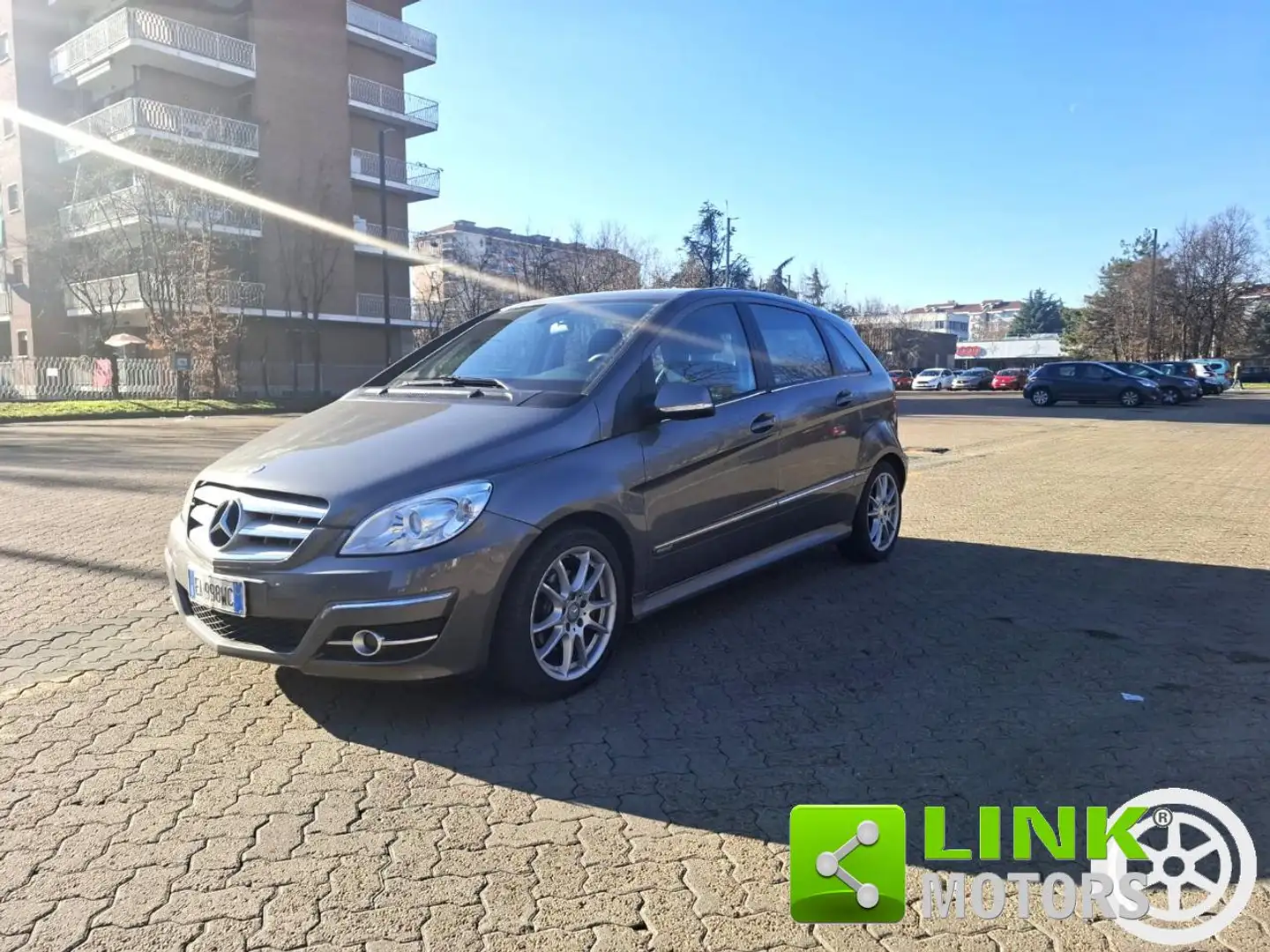 Mercedes-Benz B 200 CDI Premium Grau - 1