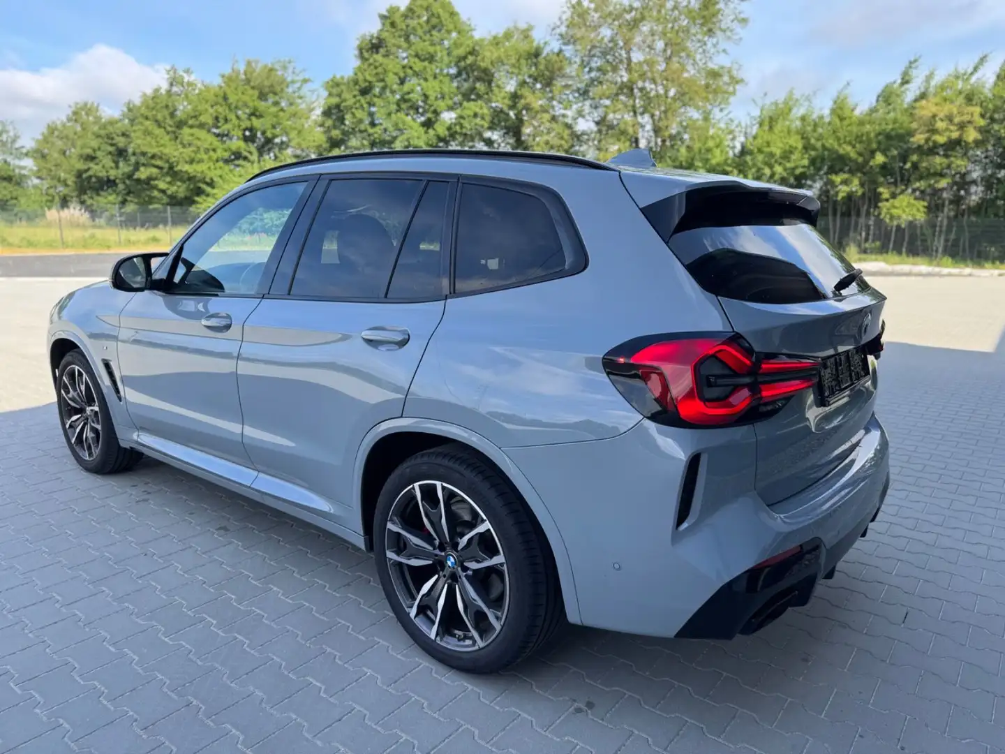 BMW X3 M -HUD-ACC-Harman-Memory-360K-Laser Grau - 2