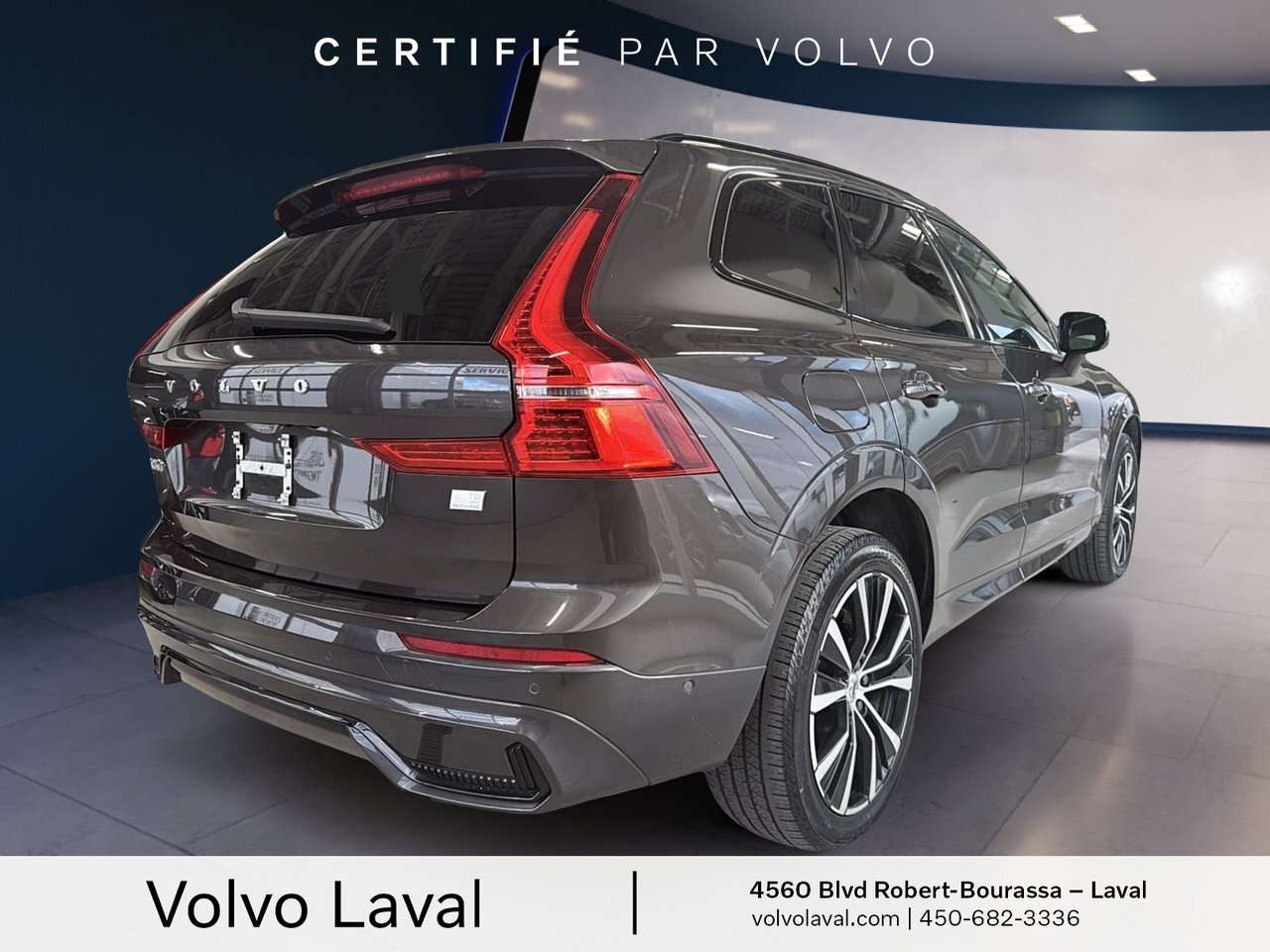 2023 Volvo XC60 Plus Dark Theme XC60 Recharge Plus, T8 AWD plug-in alt 4