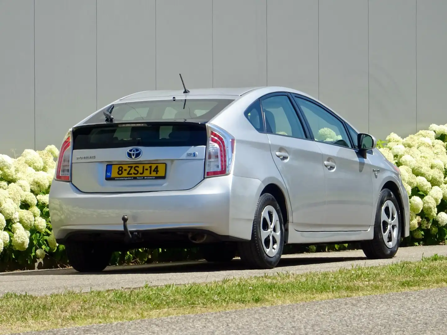 Toyota Prius 1.8 Executive / Climate / Cruise / Afn.Trekhaak Zilver - 2