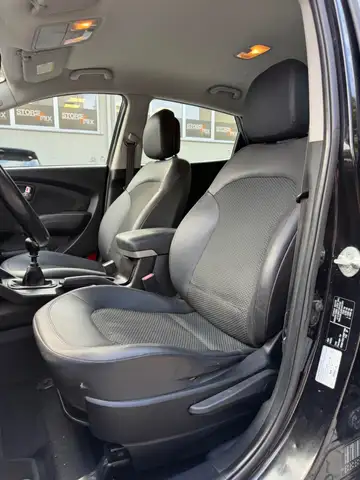 Hyundai Ix35 view 5
