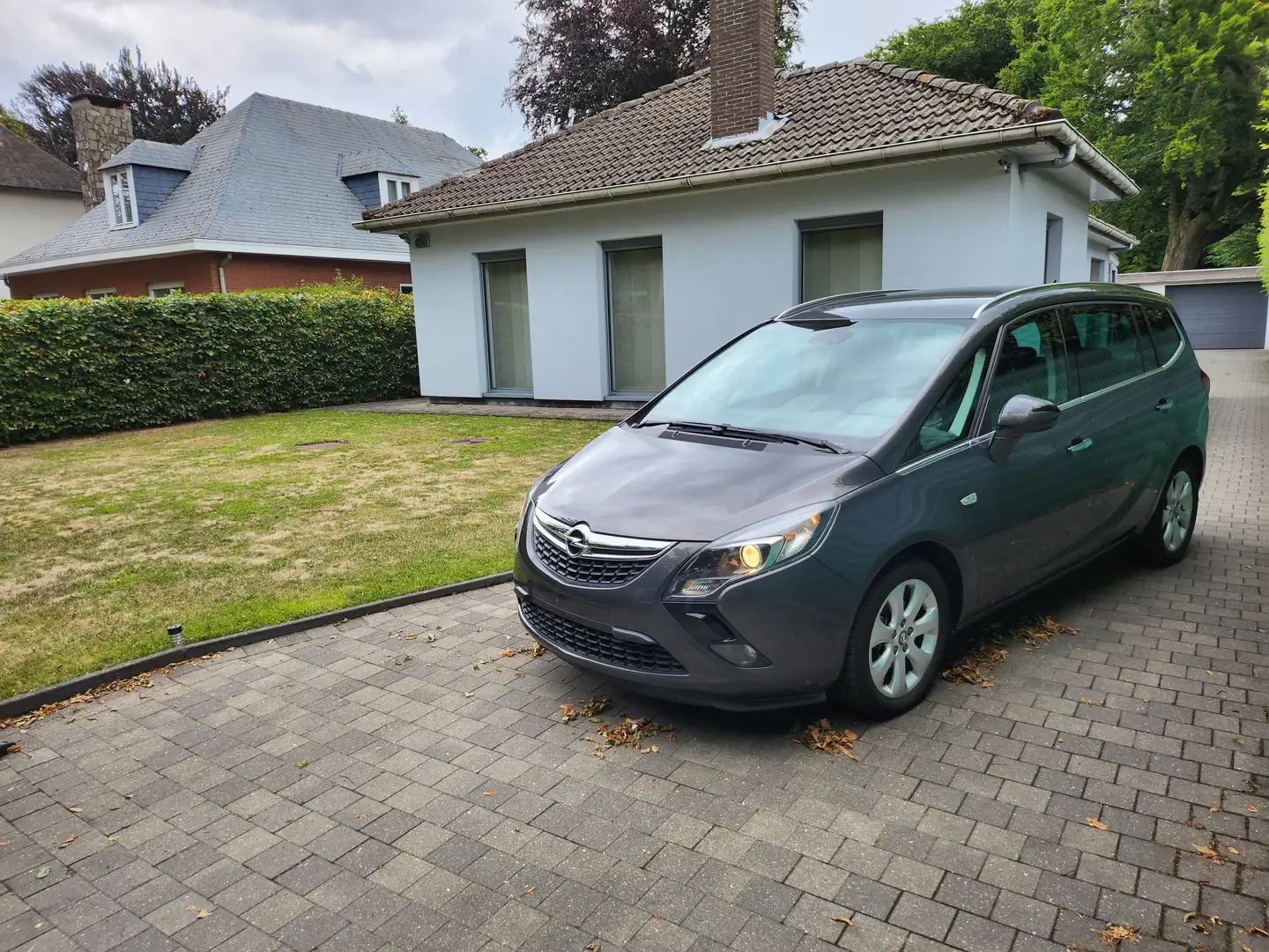 Opel Zafira Tourer Zafira Tourer 1.4 Turbo Cosmo**115.912 Km**5Pl.** Gris - 1