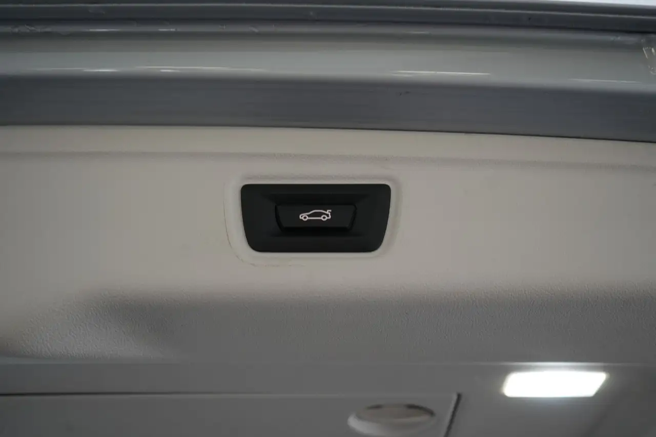 BMW 3 Series 3 Touring 318d Business+ LEDER/CUIR LED GPS PDC CA, миниатюра 22