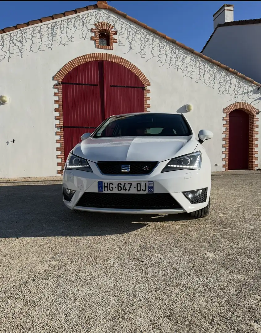 SEAT Ibiza SC 1.2 TSI 105 ch FR - 1