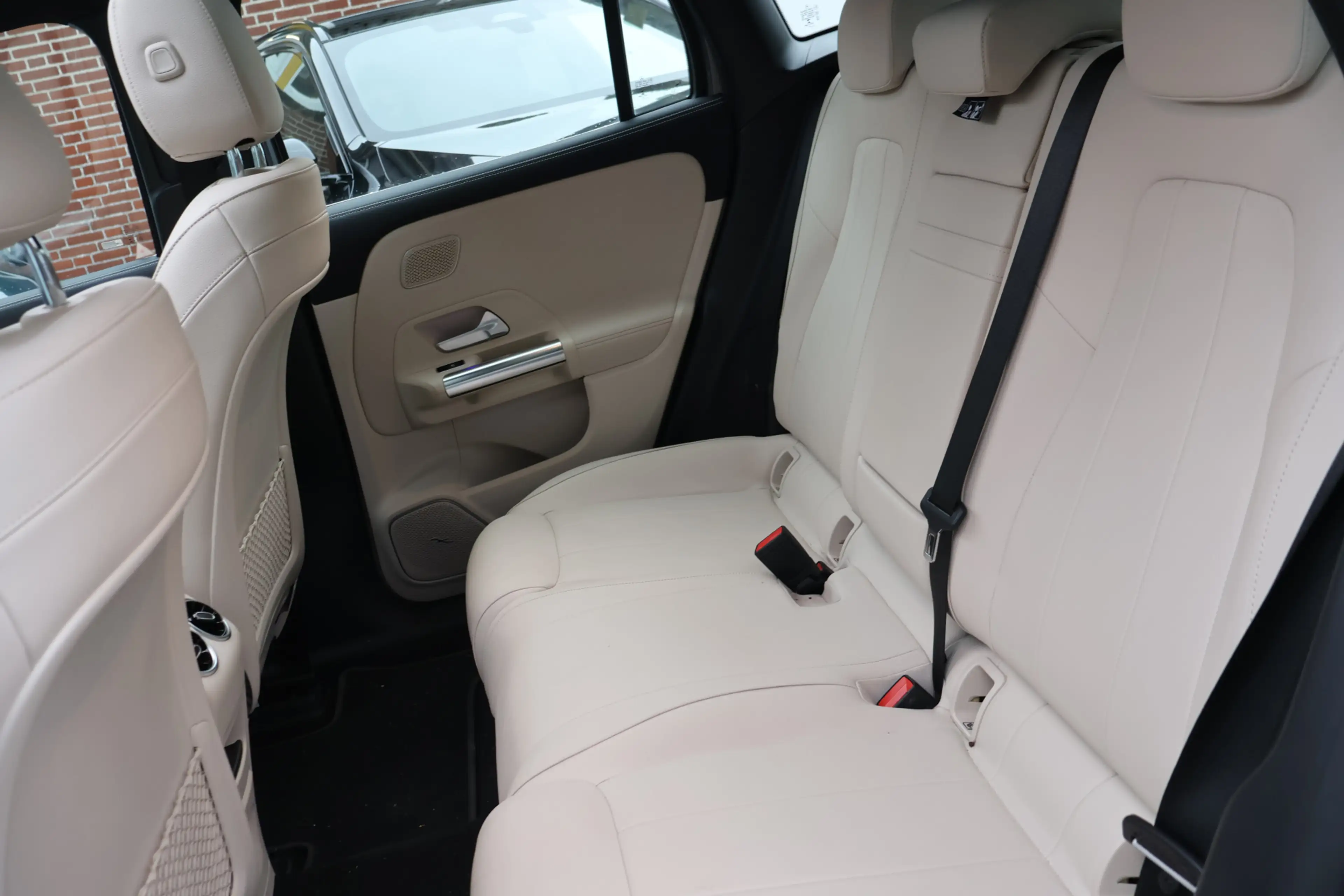 Mercedes-Benz EQA 250 Business Solution Luxury 67 kWh NL-auto / Soh 94% — photo 23