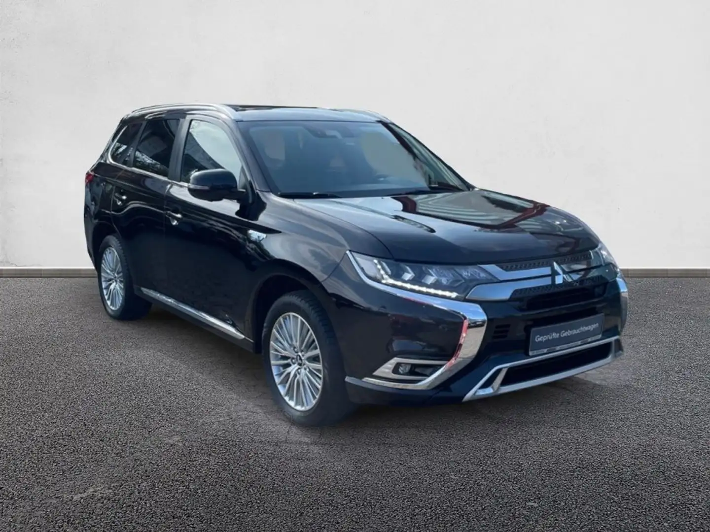 Mitsubishi Outlander 2.4 4WD Plug-In Hybrid Top Černá - 2