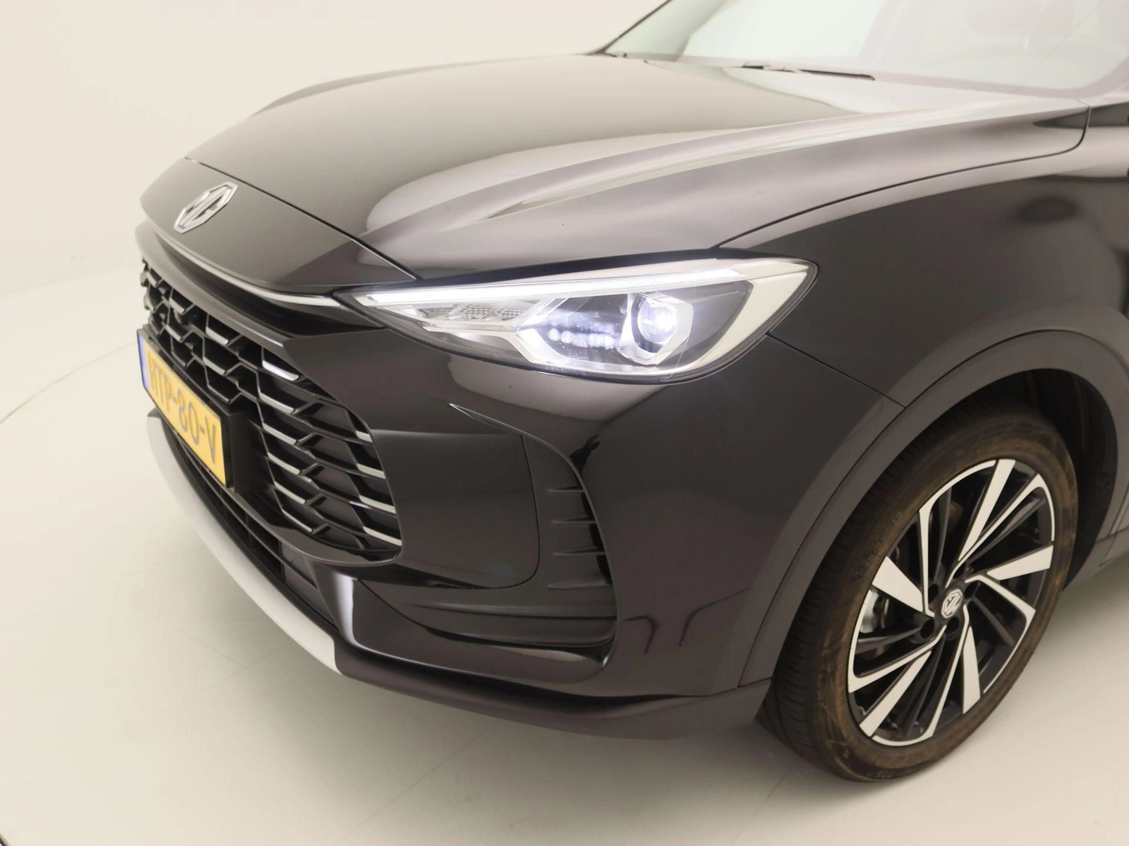 MG ZS 1.5 Hybrid+ Luxury | Apple Carplay/Android Auto | — photo 15