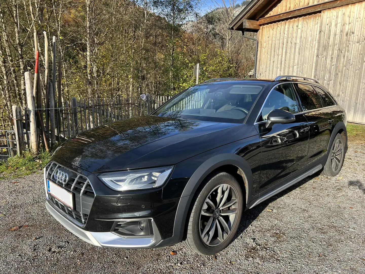 Audi A4 allroad A4 Allroad quattro 40 TDI quattro S-tronic Schwarz - 1