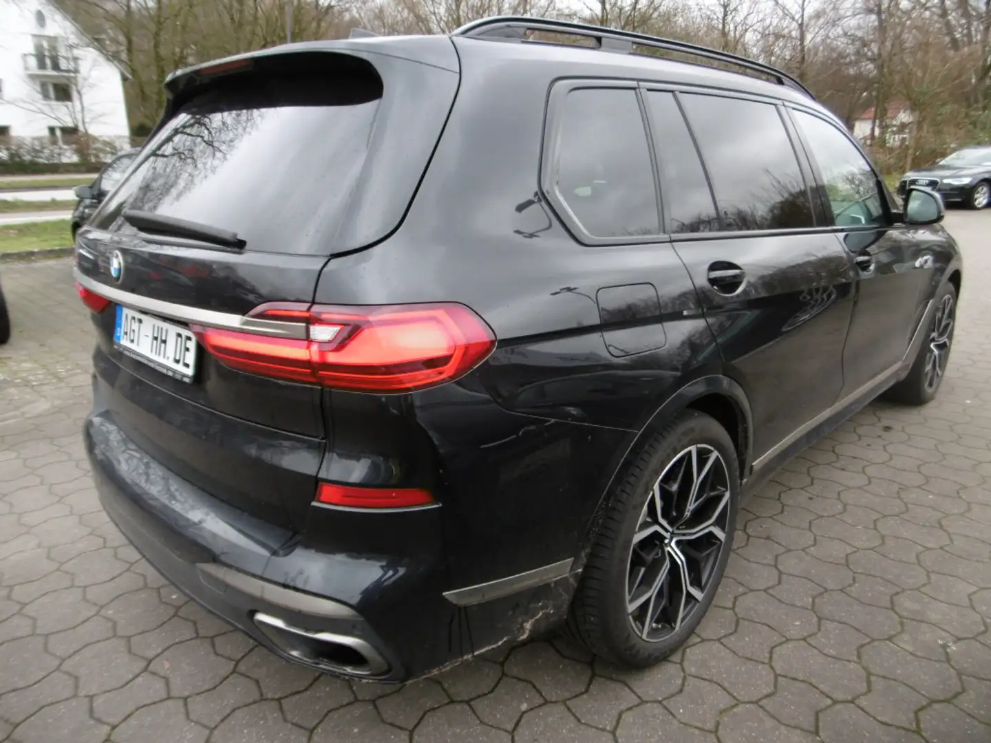 BMW X7 M50d Black Sapphire VOLL Negro - 2