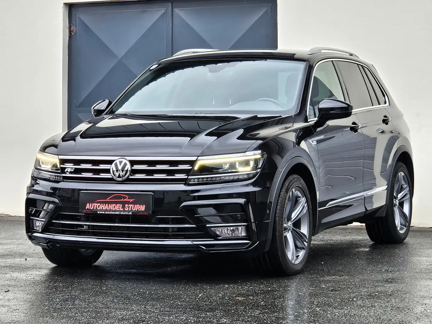 Volkswagen Tiguan 2,0 TDI 4Motion Highline 2xR-line DSG *LED*AHK*ACC Schwarz - 1
