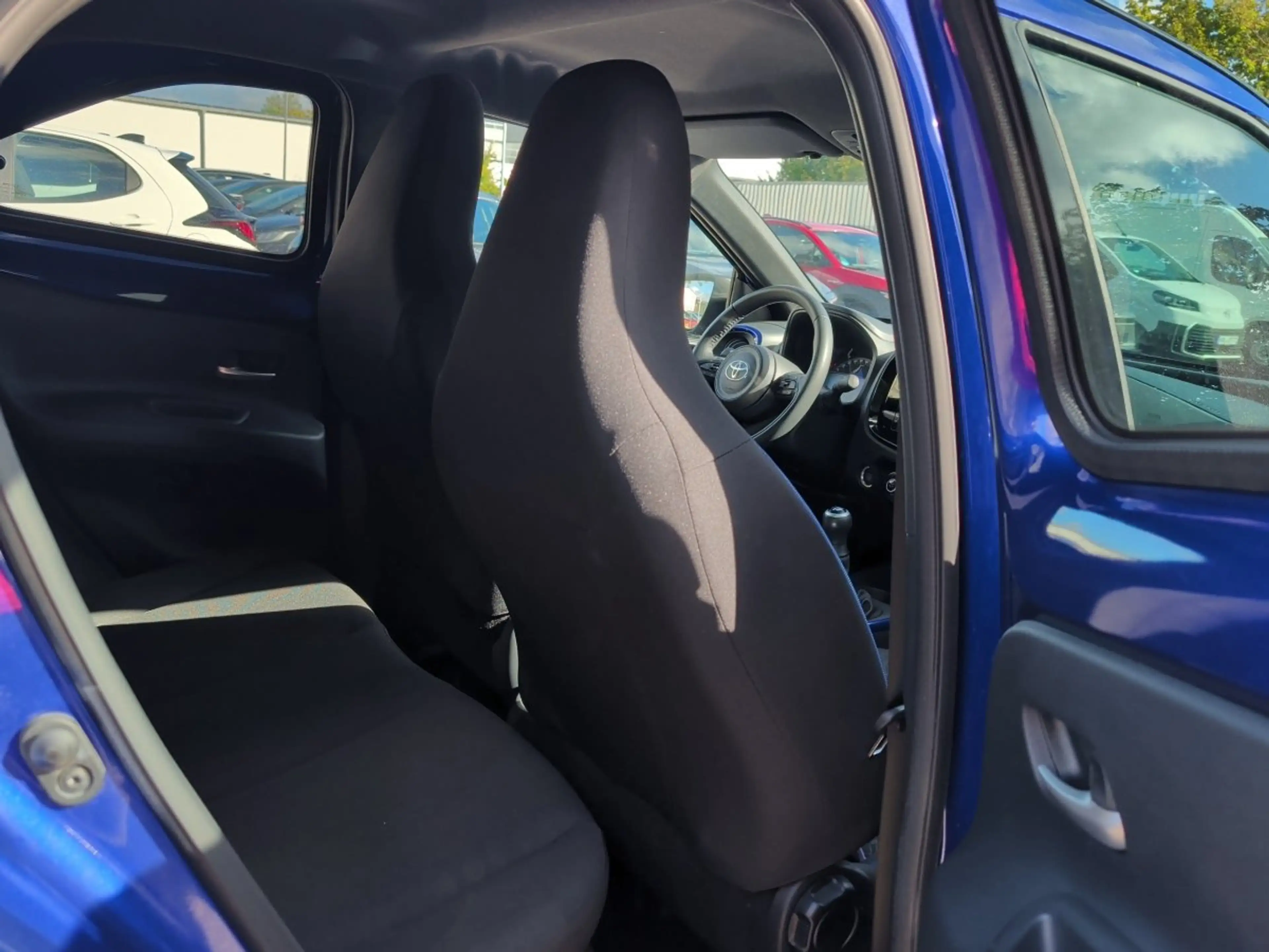 Toyota Aygo 1.0 Pulse Sitzhzg, AppleCarPlay Klimaauto. — photo 13